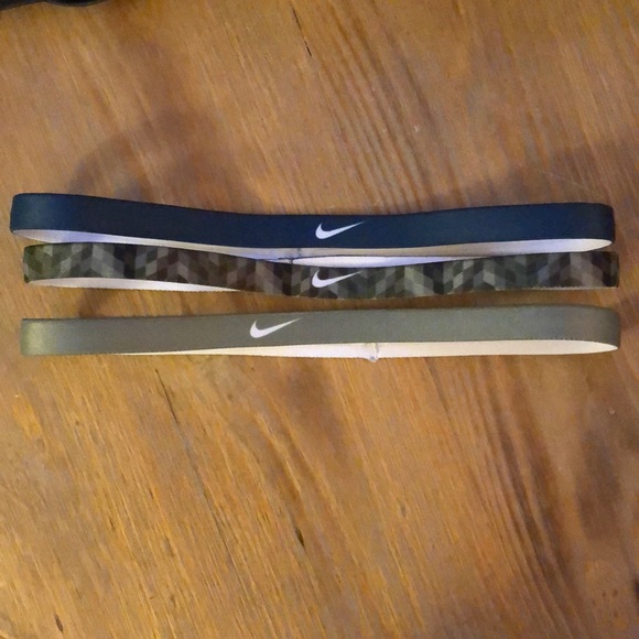Nike Accessories - Nike headbands set of 3